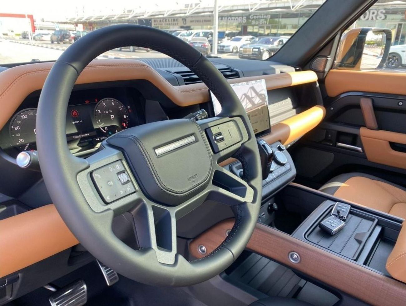 Land Rover Defender DEFENDER X**2024**GCC SPEC UNDER WARRANTY AND SERVICE