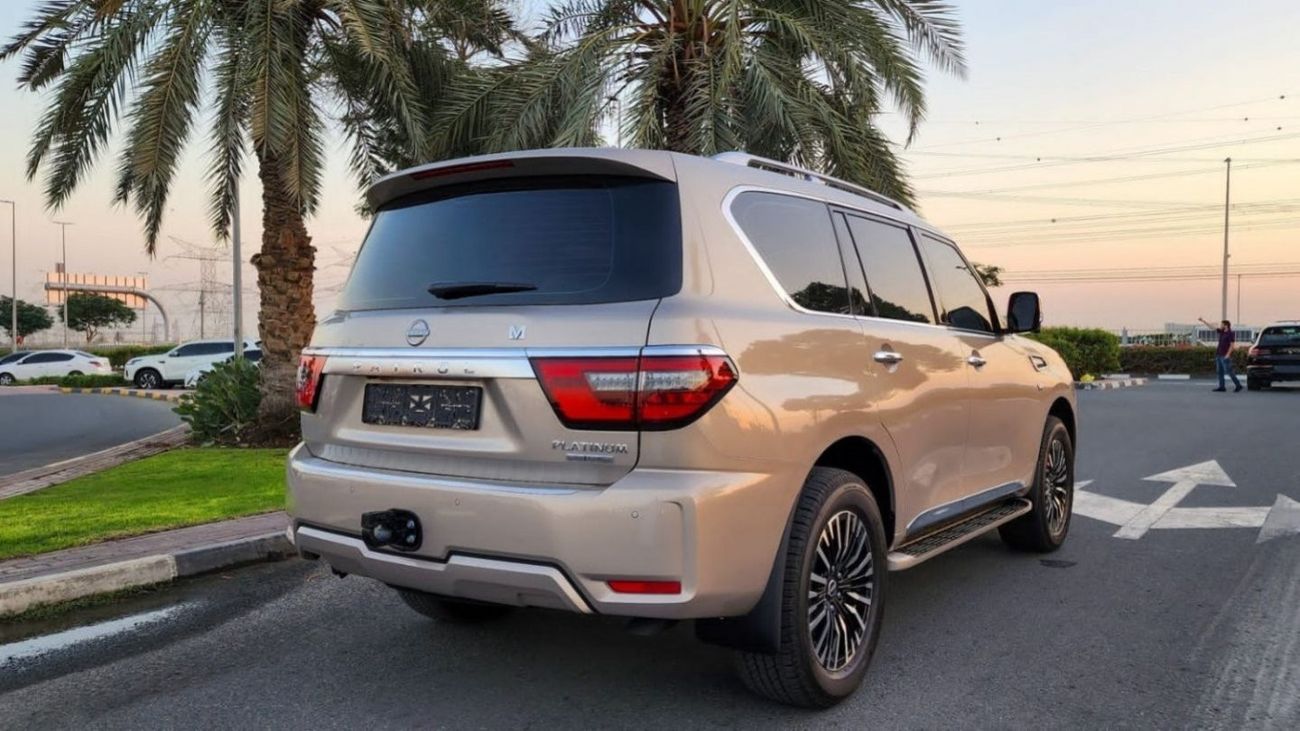 نيسان باترول LE Platinum / V 8 / GCC Specs / Single Owner / Under Warranty