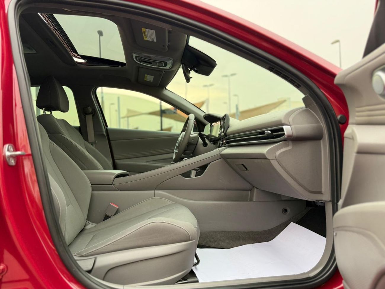 Hyundai Elantra 2.0L Comfort  GOOD CONDITION  LOW MILEAGE
