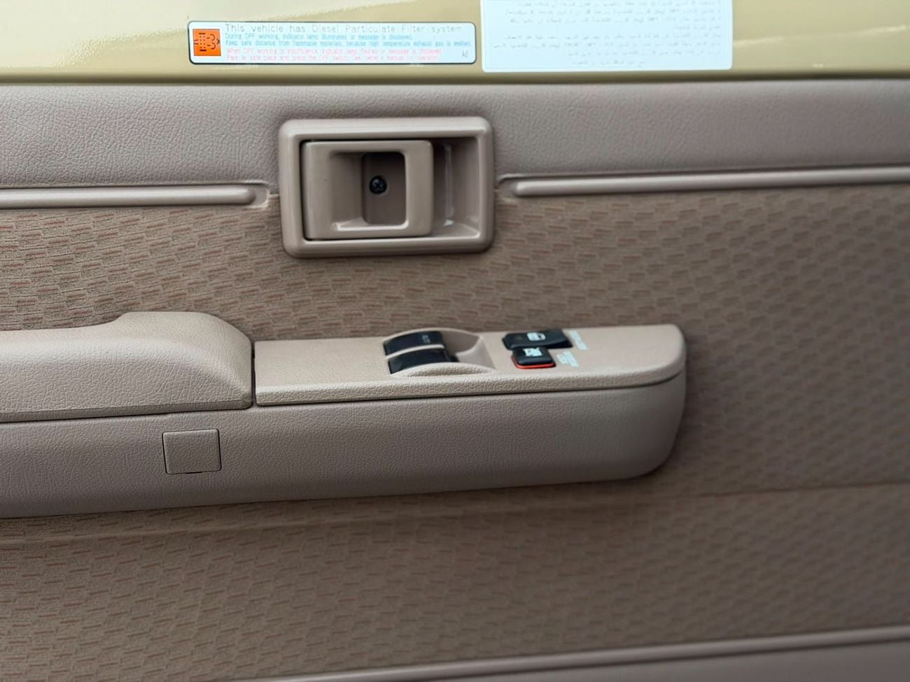 Toyota Land Cruiser 70 HT S- DLX