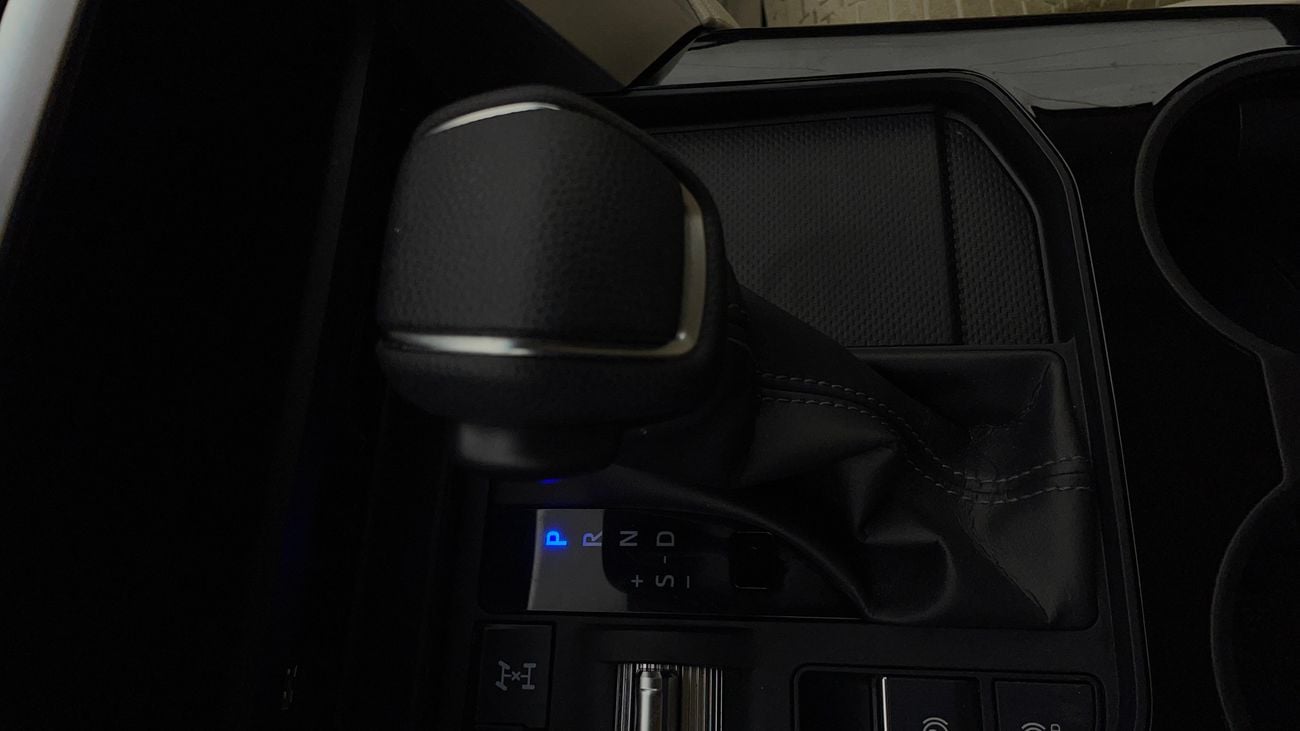 تويوتا لاند كروزر EXR 4 | بدون دفعة مقدمة | اختبار القيادة في المنزل