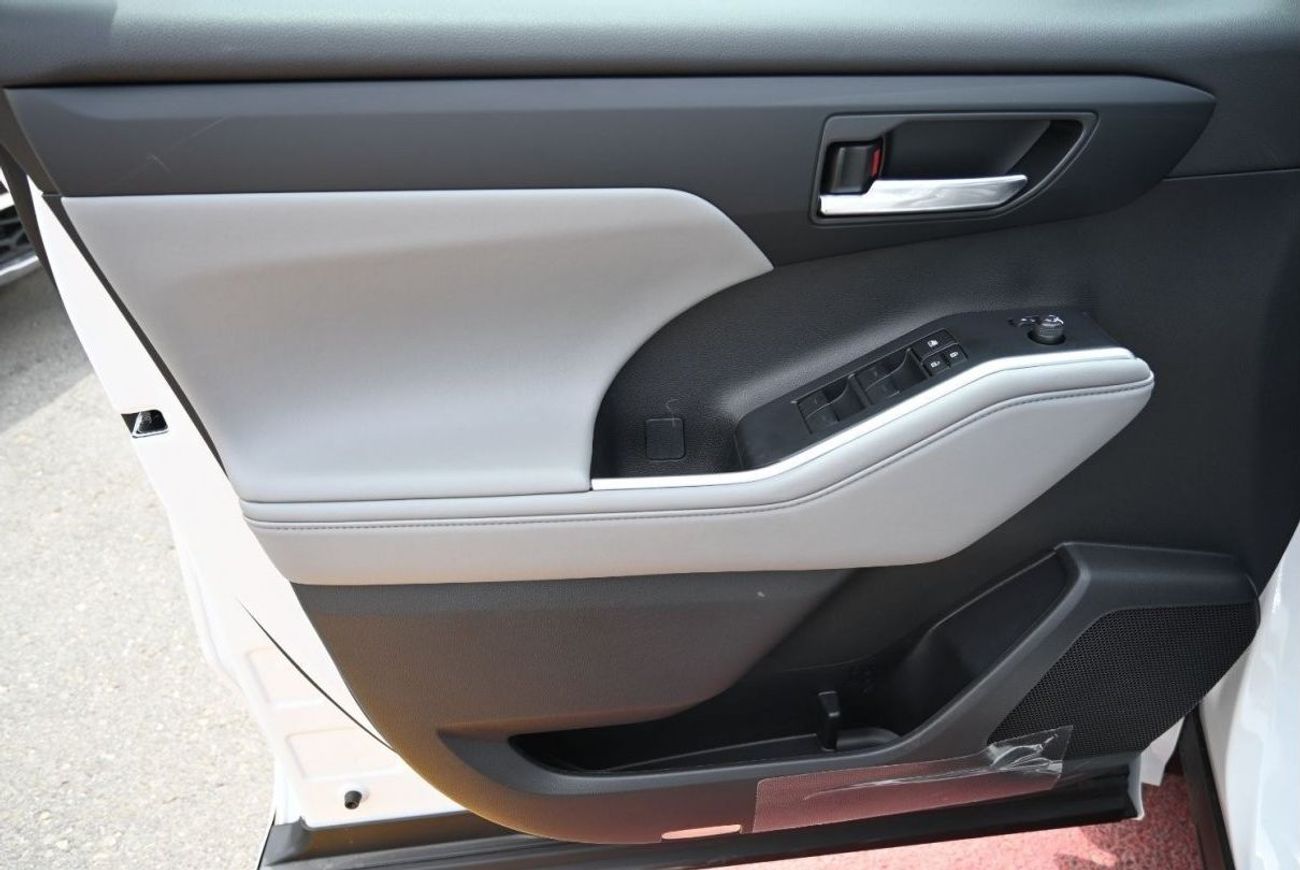 Toyota Highlander Toyota Highlander GLE 2.5L Hybrid, SUV AWD 5 Doors, Driver Electric Seats, Radar, Lane Departure, Su