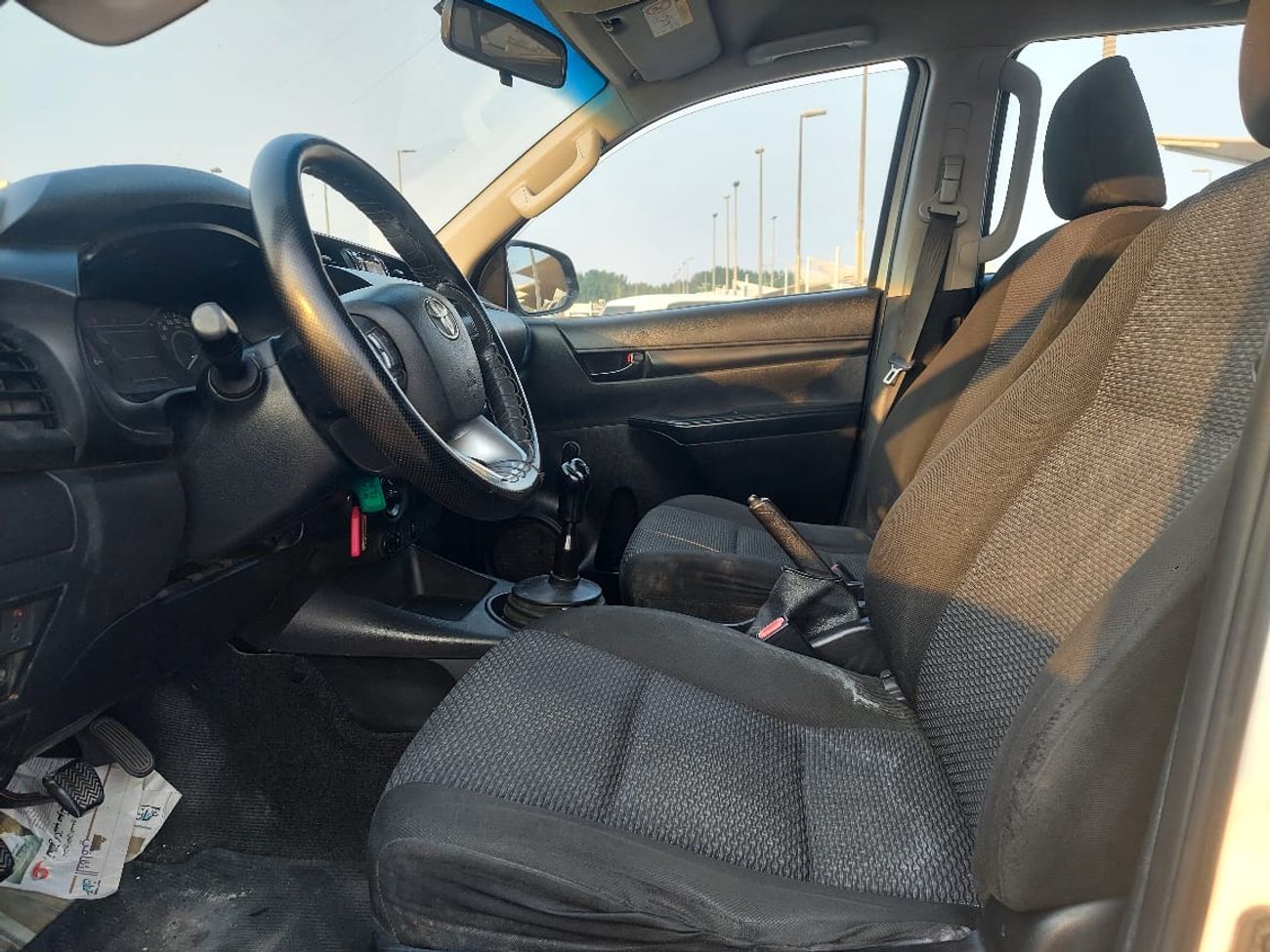 Toyota Hilux DC 2.4L 4WD DIESEL MANUAL TRANSMISSION