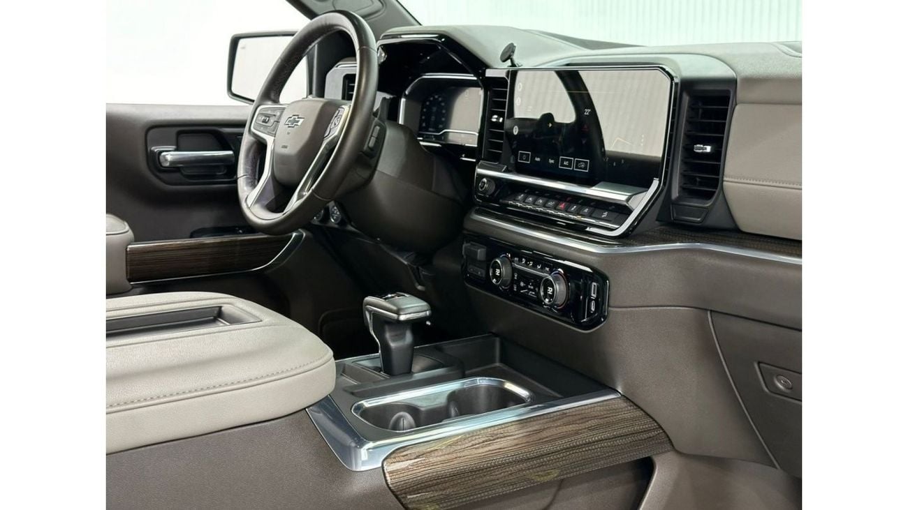 شيفروليه سيلفارادو 2022 Chevrolet Silverado Z-71 Trail Boss, October 2025 Chevrolet Warranty, Low Kms, GCC