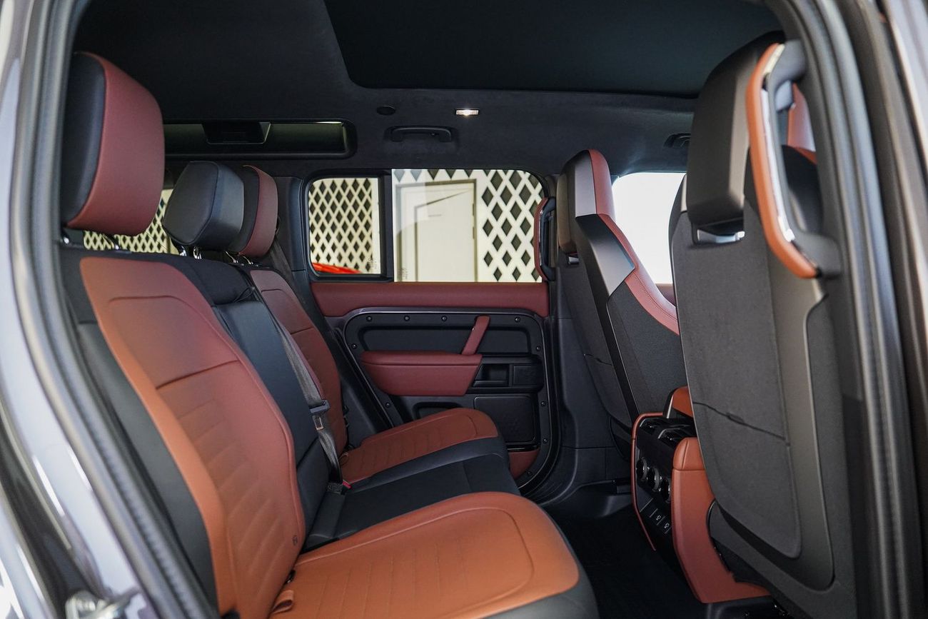 Land Rover Defender 110 P635 OCTA V8