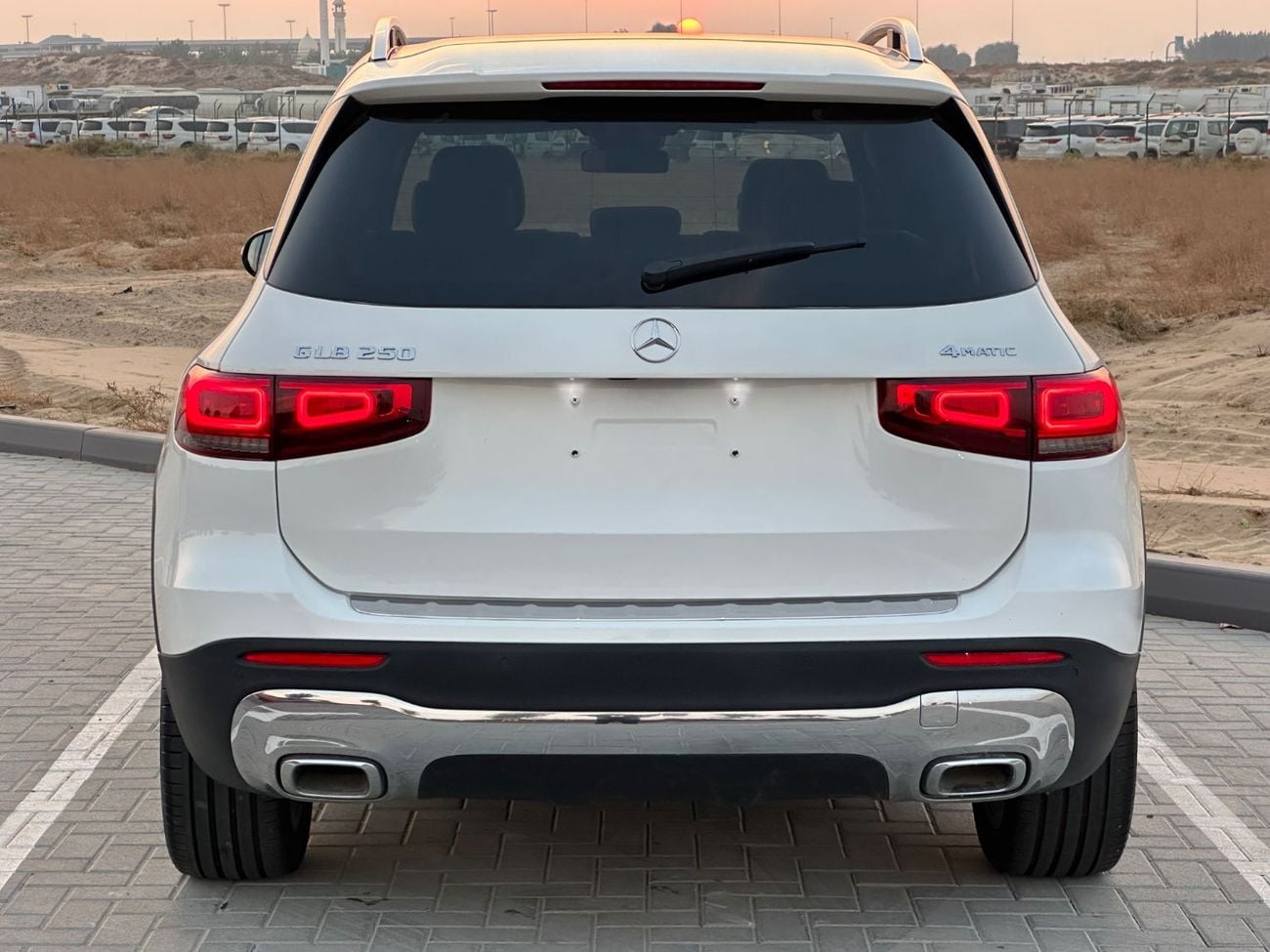 مرسيدس بنز GLB 250 4MATIC