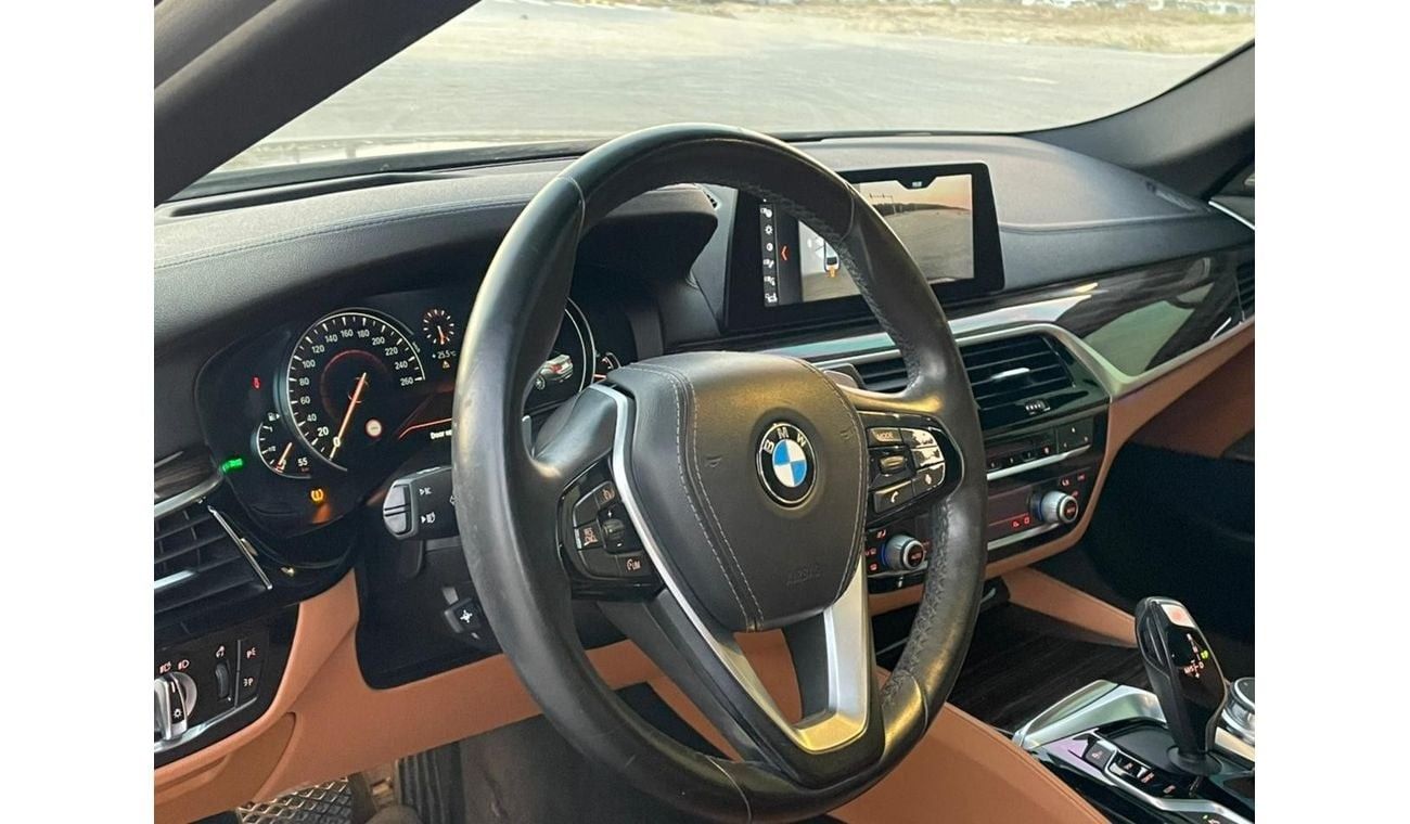 BMW 540i Luxury 3.0L