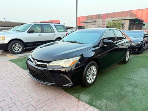 Toyota Camry LE clean condition, two keys