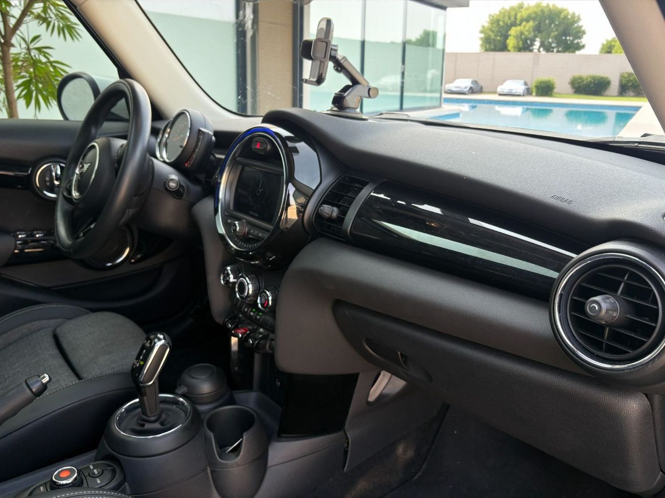 ميني كوبر Std 1.5L I3 A/T | 2020 | GCC SPECS | AED 960 per month