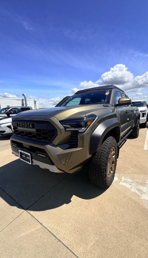Toyota Tacoma 26/26 TRAILHUNTER