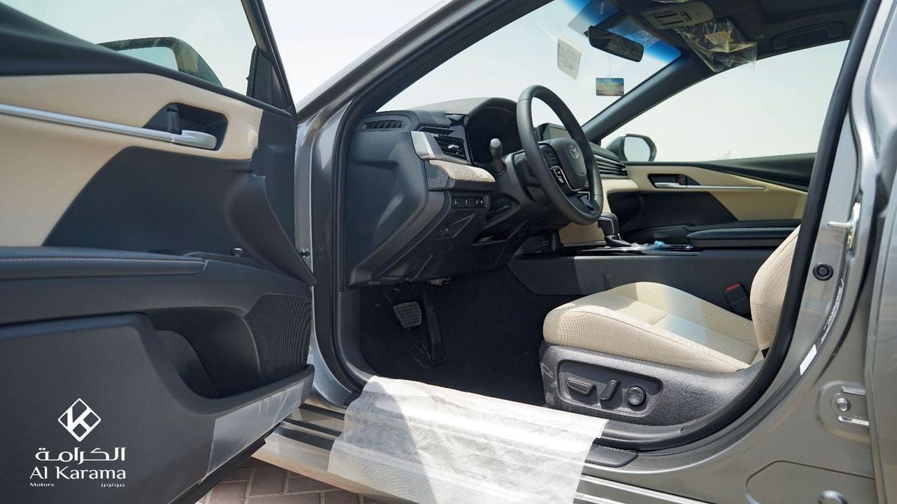 تويوتا كامري LE | 2.5L Hybrid | Panoramic Roof | Power Seat | Rear Camera | GCC Specs | Zero KM