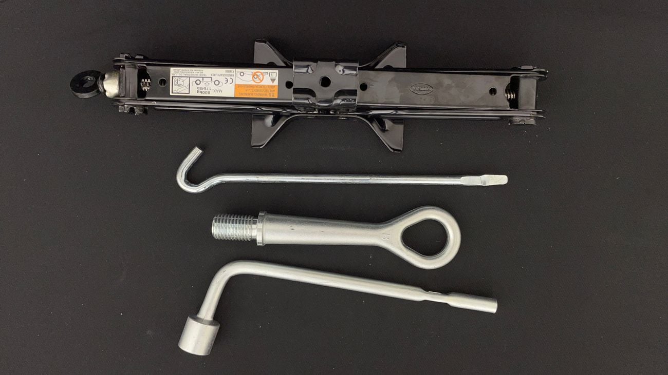 Mitsubishi Lancer GLS MIDLINE 1.6 | Zero Down Payment | Home Test Drive