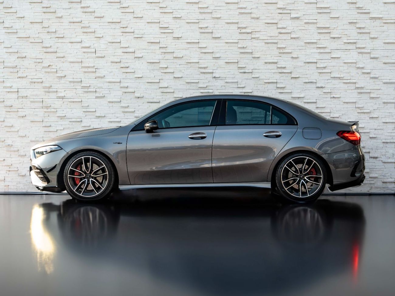 مرسيدس بنز A 35 AMG Std 2.0L