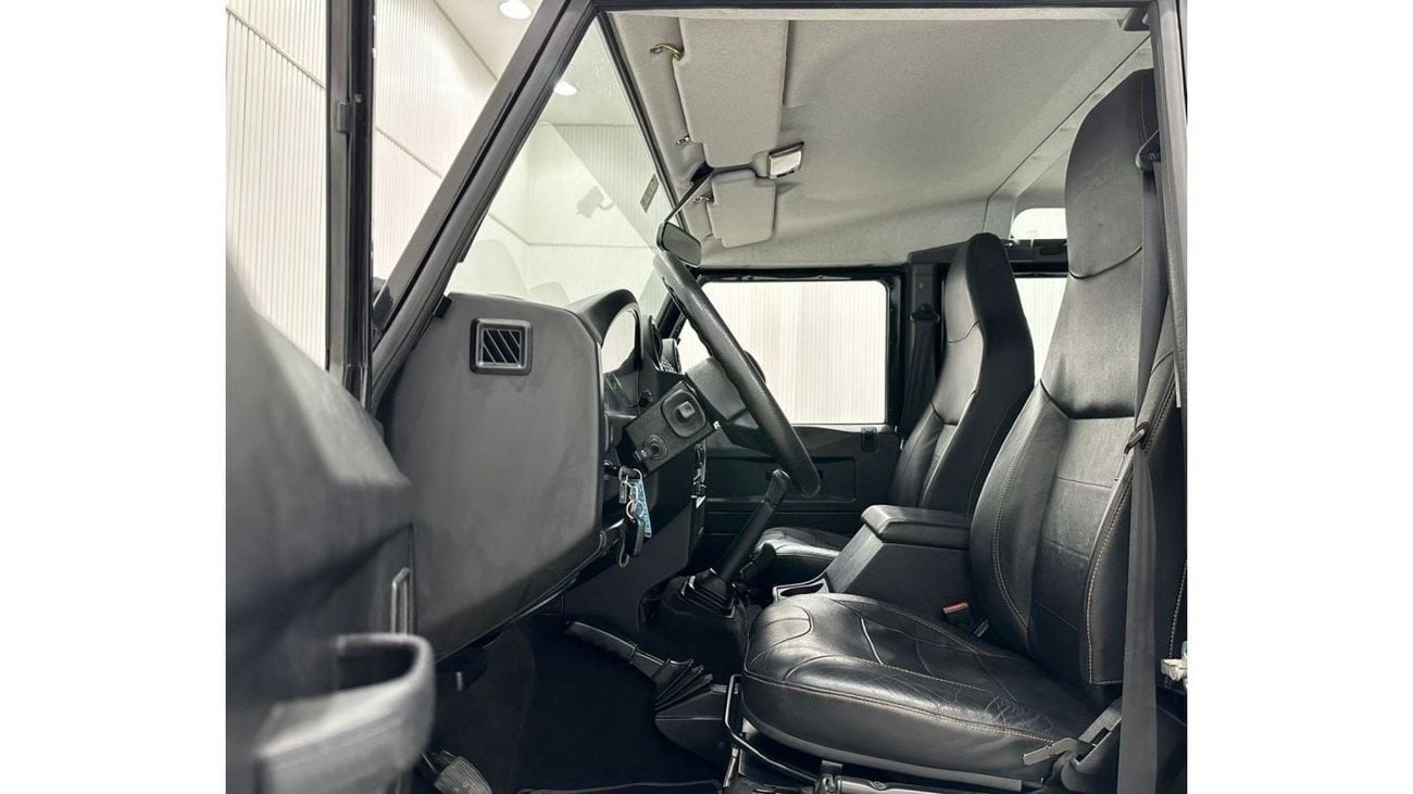 Land Rover Defender 2013 Land Rover Defender 110SX LXV Manual Transmission, Full Service History, GCC