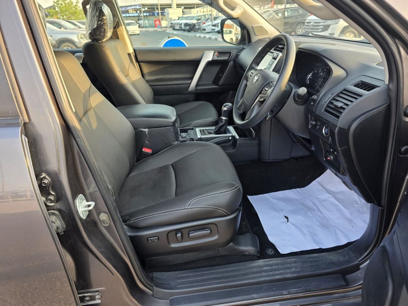 Toyota Prado 2019 4WD AT DIESEL = RIGHT HAND