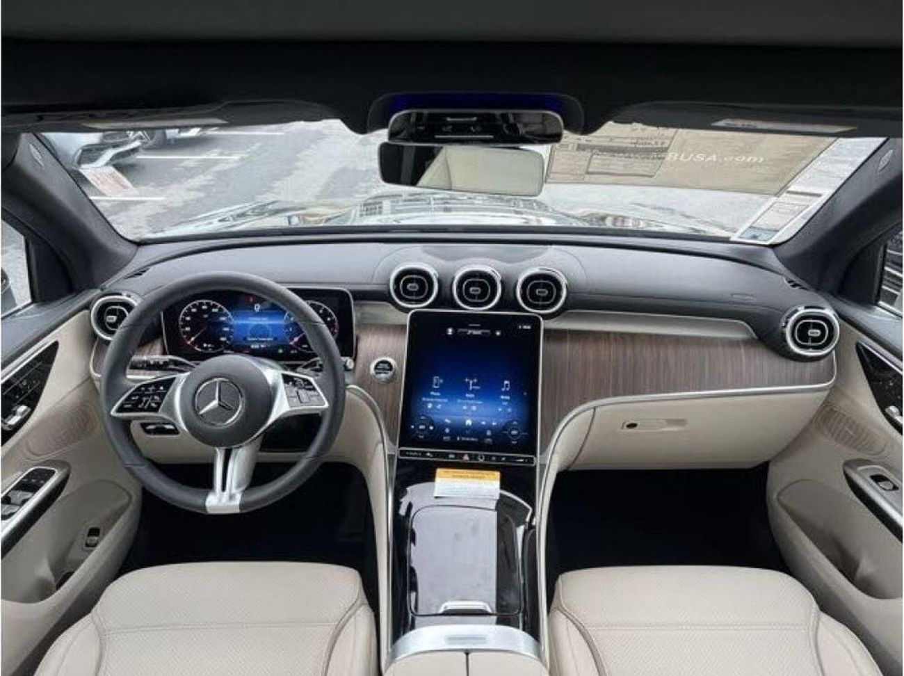 Mercedes-Benz GLC 300 SUV 4MATIC Brand New  * Export Price *