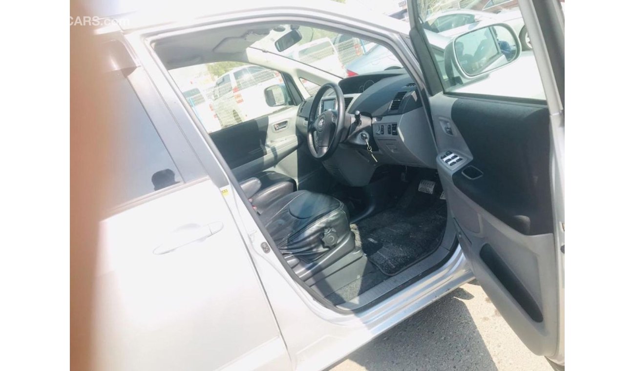 تويوتا نواه TOYOTA NOHA //// FULL OPTION //// 2004 //// GOOD CONDITION //// KILOMETERS LOW //// SPECIAL OFFER //