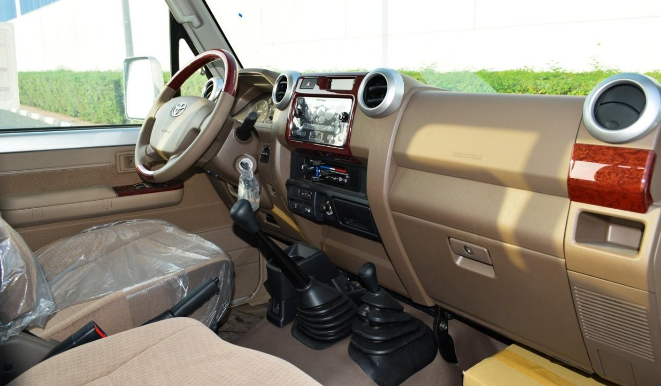 Toyota Land Cruiser Pick Up 4.0L V6 Petrol Single Cabin