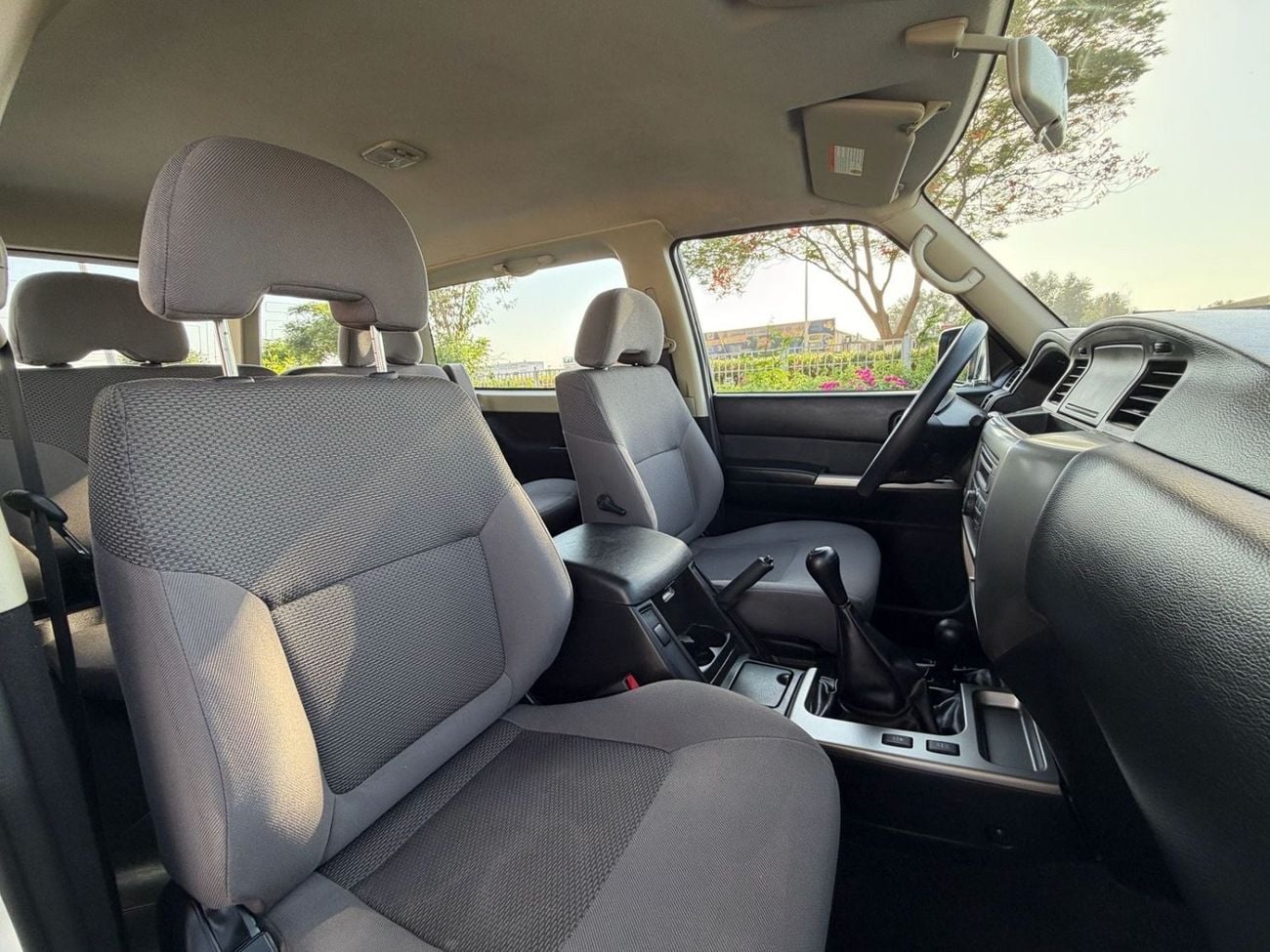 Nissan Patrol HT SAFARI