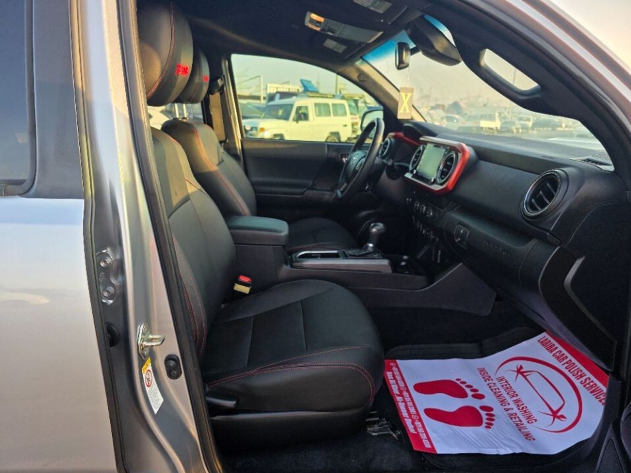 Toyota Tacoma 2020 Model TRD off Road Push button and leather seats