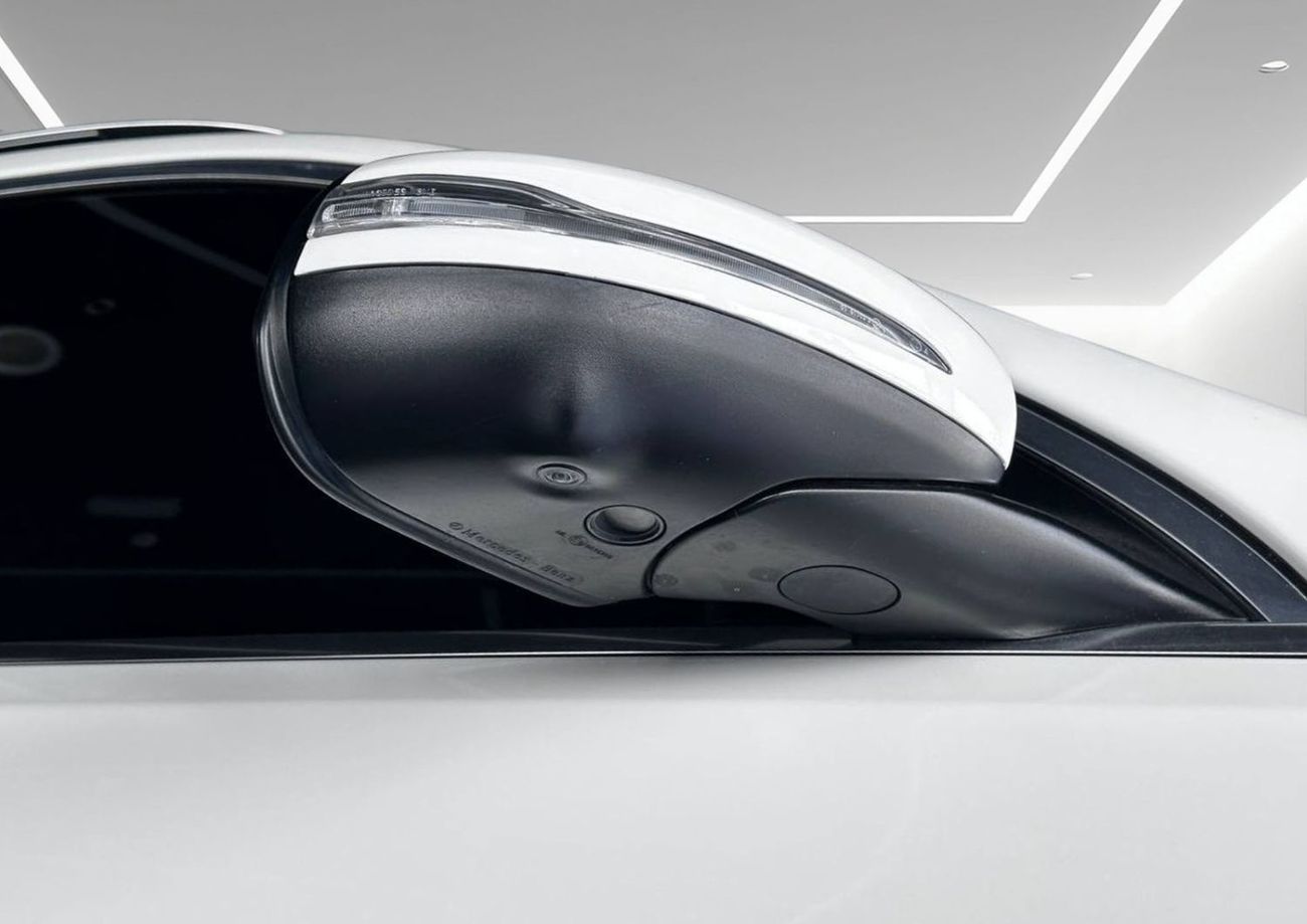 مرسيدس بنز GLS 580 Premium 4.0L (481 HP)