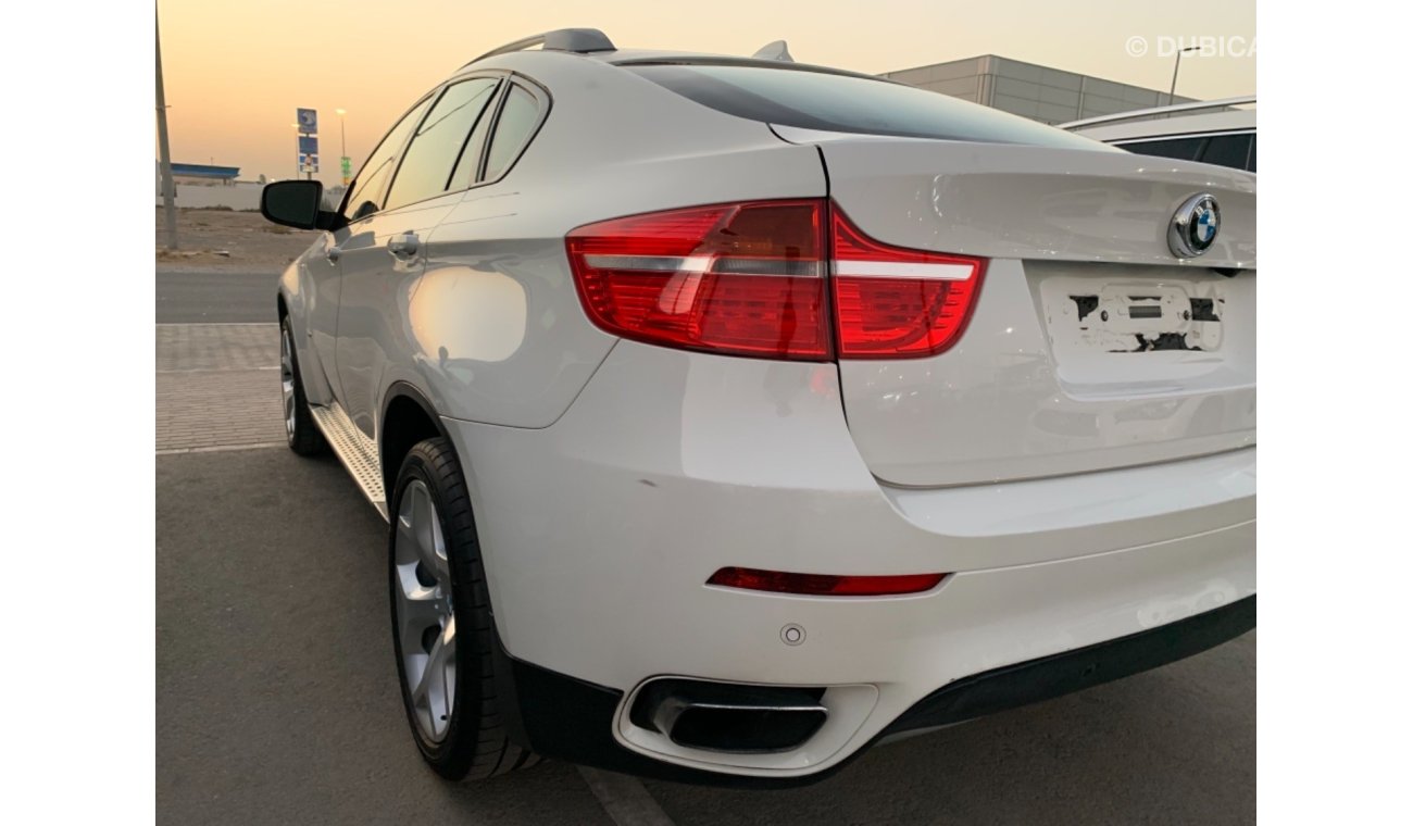 BMW X6 BMW 2011 full option in very good condition