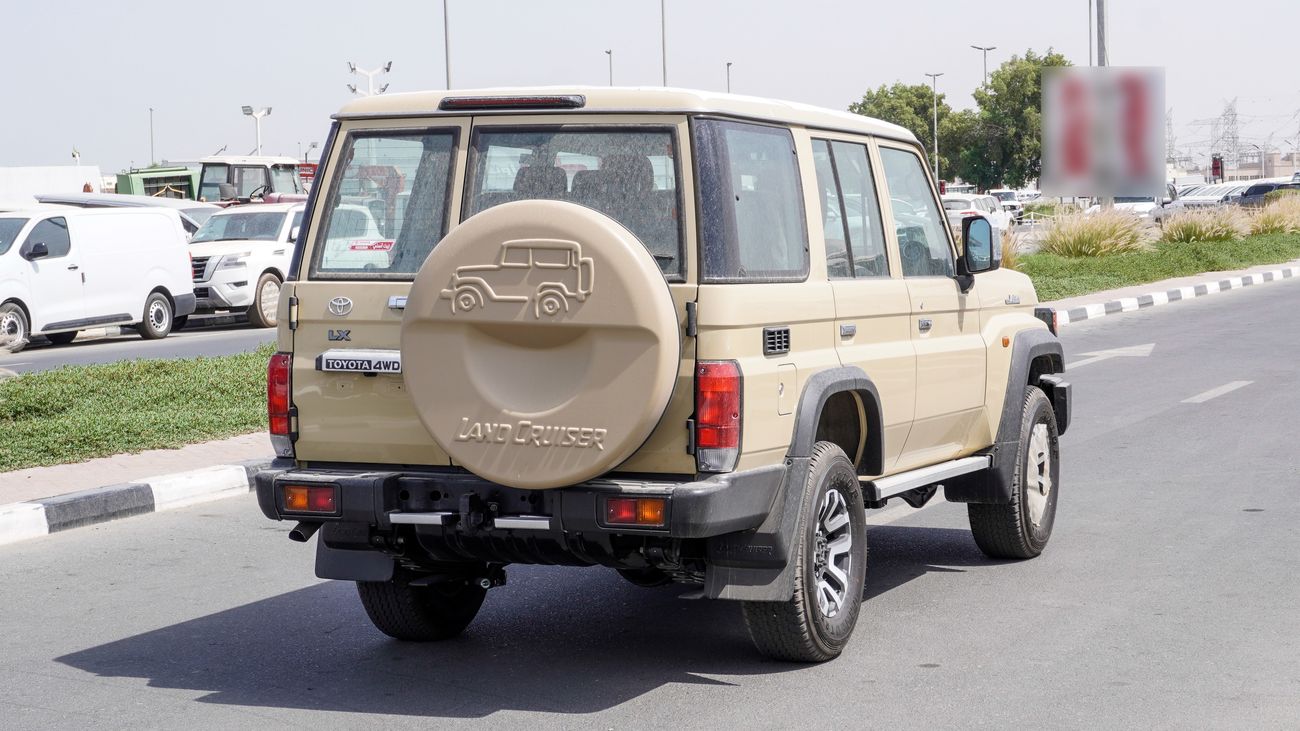 Toyota Land Cruiser 70 LX 2.8 L d