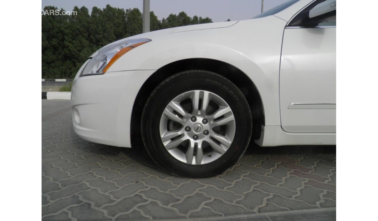 Nissan Altima 2012 V4