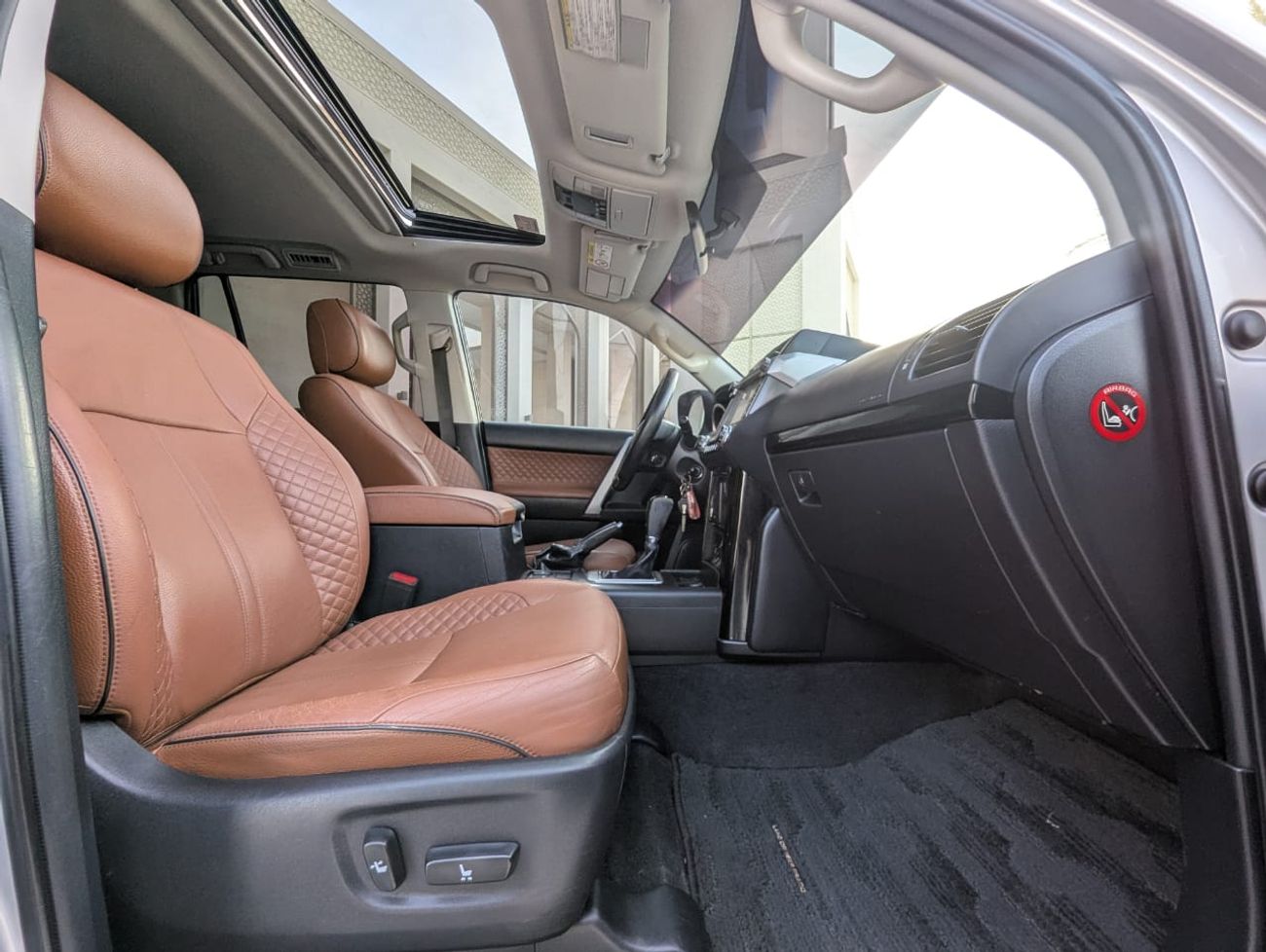 Toyota Prado Toyota Prado vxr LHD 2016 silver Gcc