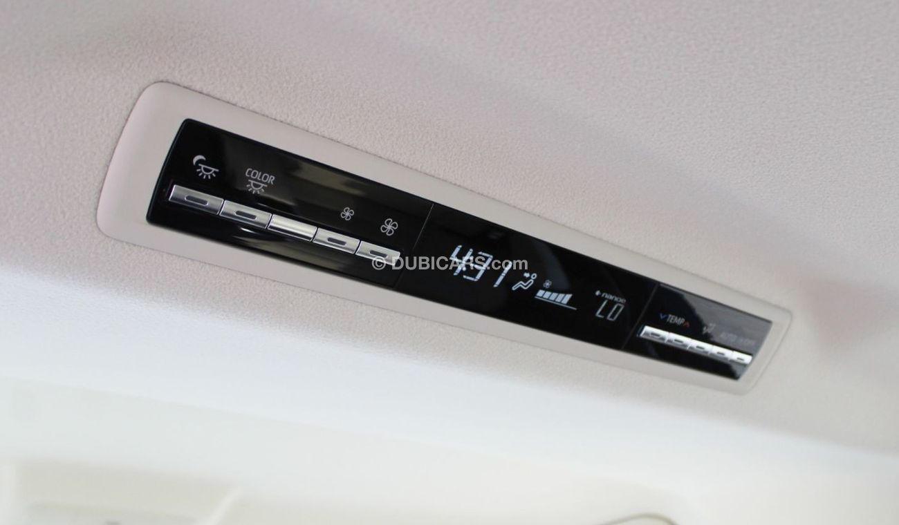 تويوتا جرافينا TOYOTA GRANVIA 2.8L WAGON 6 SEATS AT