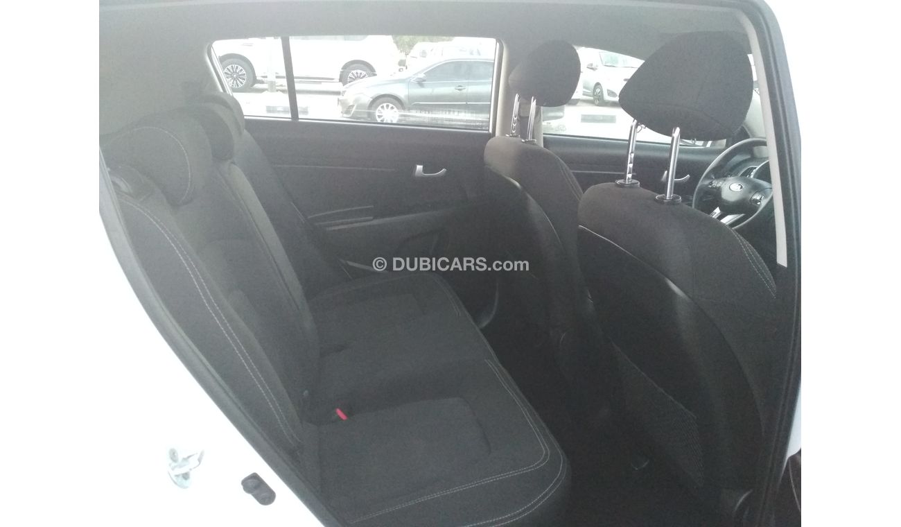 Kia Sportage WHITE 2016 GCC NO PAIN NO ACCIDENT PERFECT