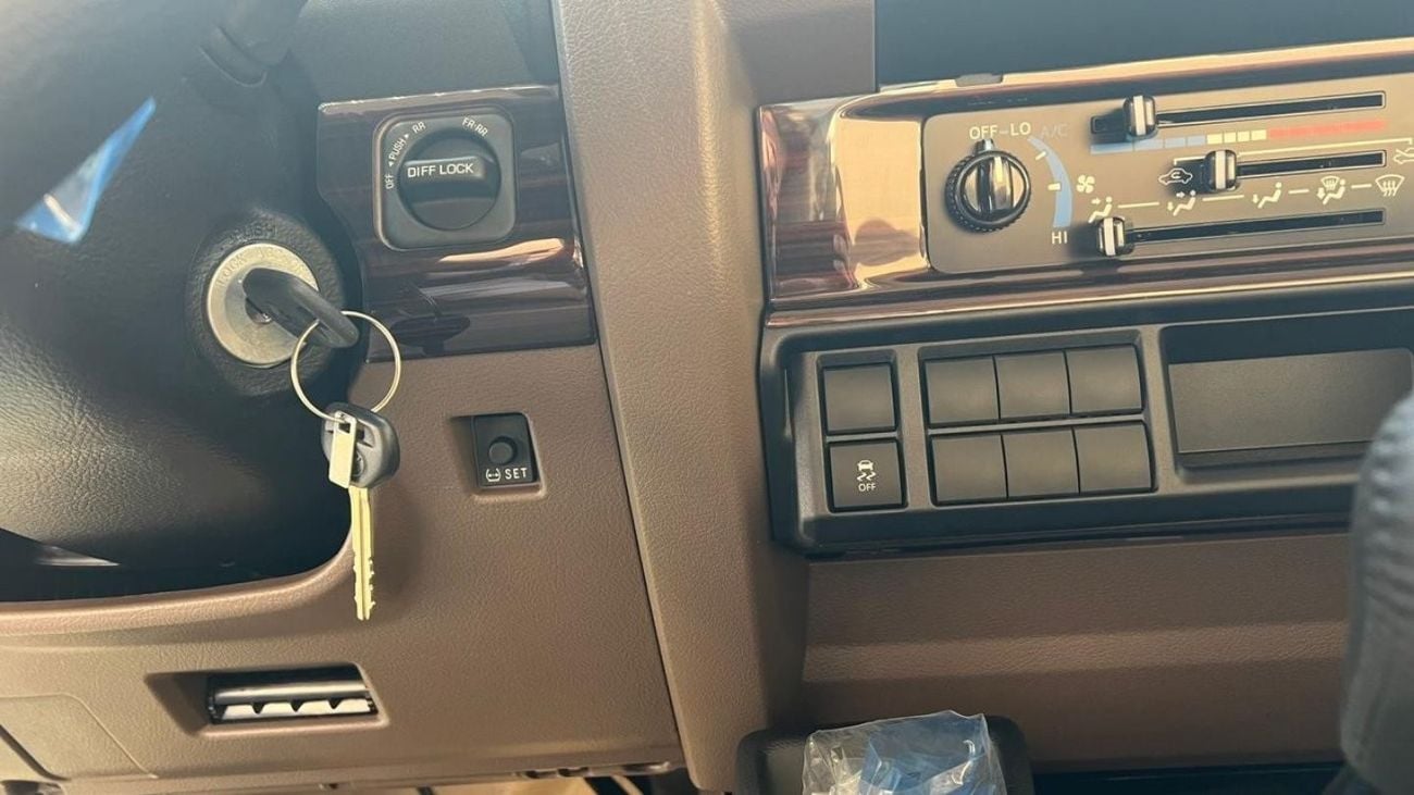 Toyota Land Cruiser Pick Up Toyota Land Cruiser Pickup LX70 | 2024 | 0km