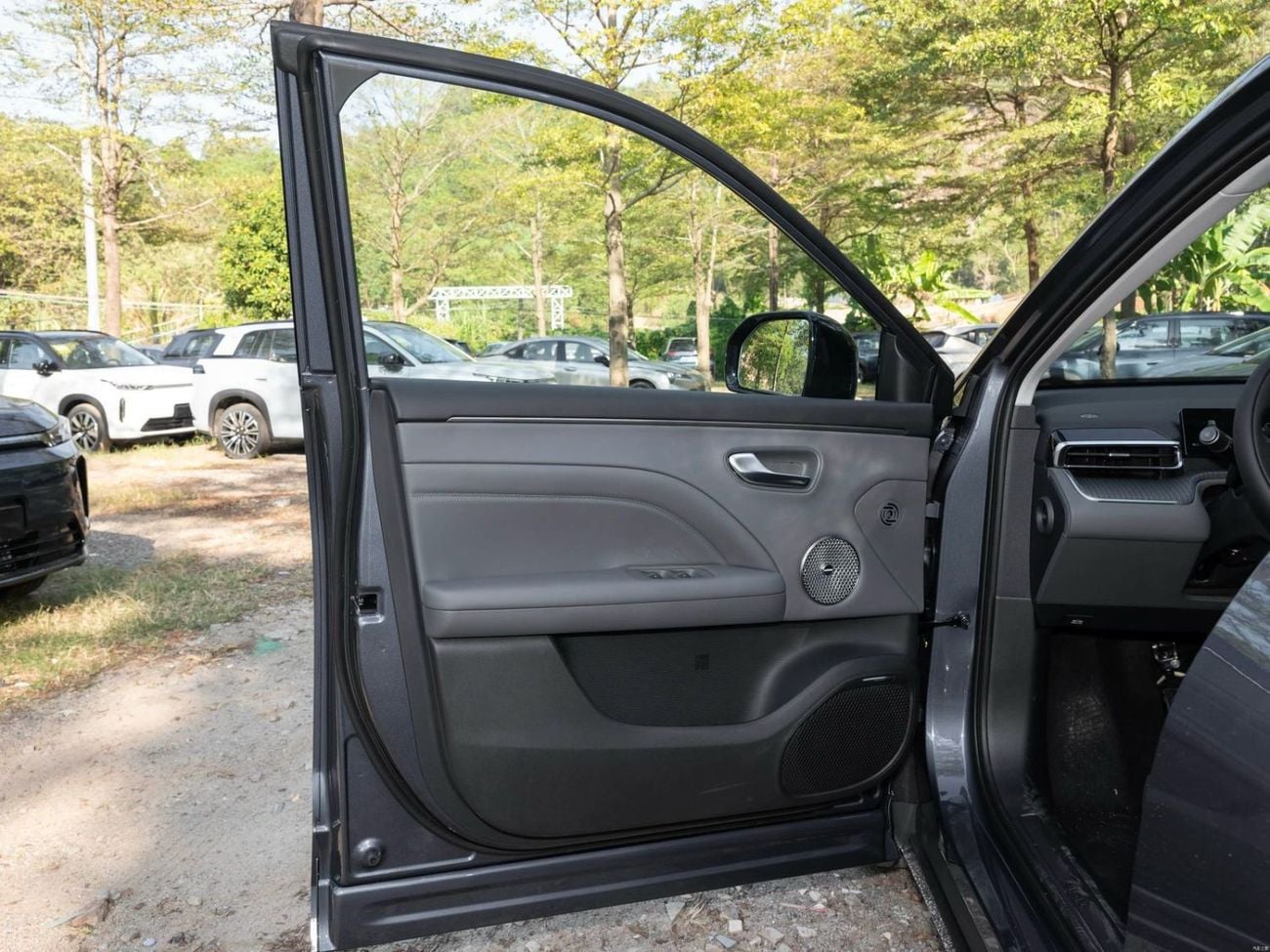 جي إيه سي أيون i60 GAC Aion i60 1.5L PLUG IN HYBRID  230 KM MODEL 2025