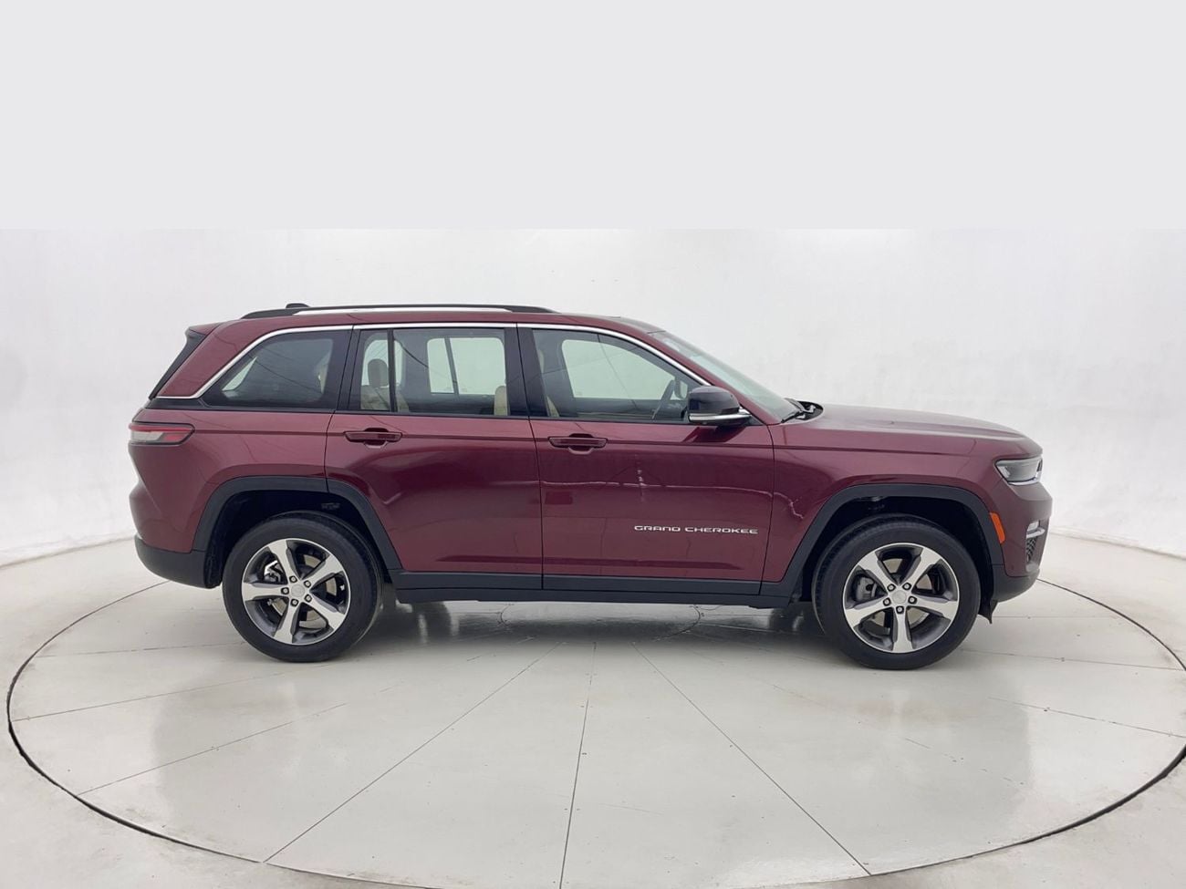 جيب جراند شيروكي 3.6L 2023 | 0 DP | 2059/Month | 30 Day Return | Service History