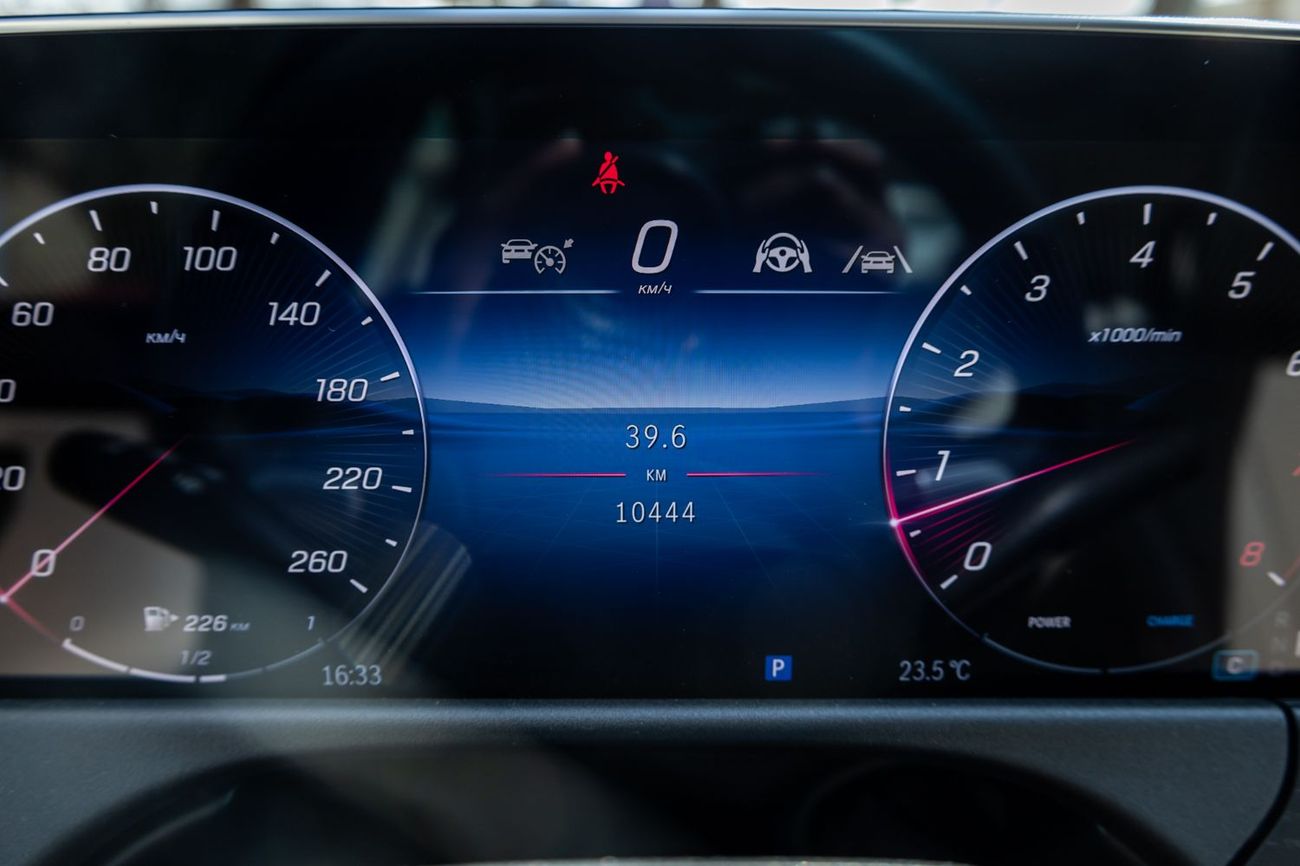 Mercedes-Benz E200 2.0L