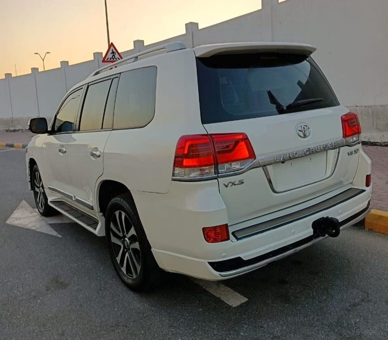 Toyota Land Cruiser GXR 2013 v8 change 2021kt