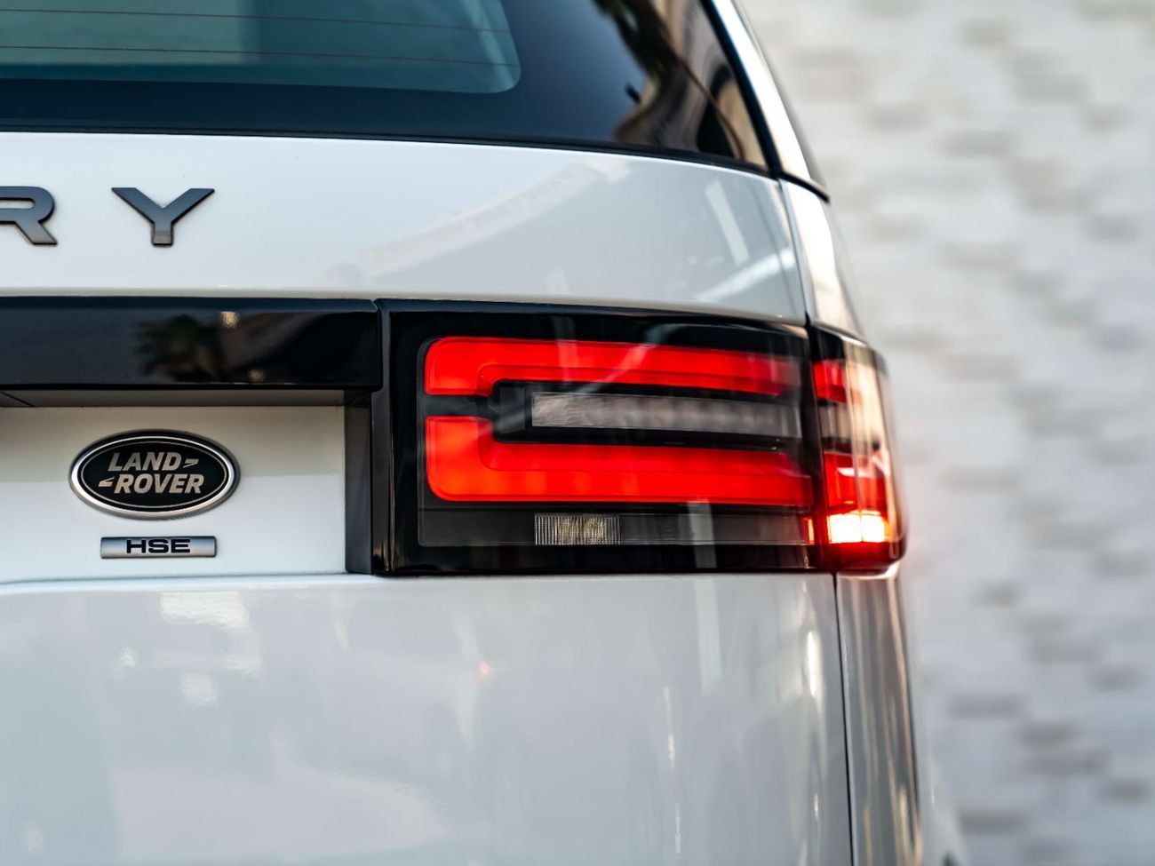 Land Rover Discovery HSE 3.0L (335 HP)