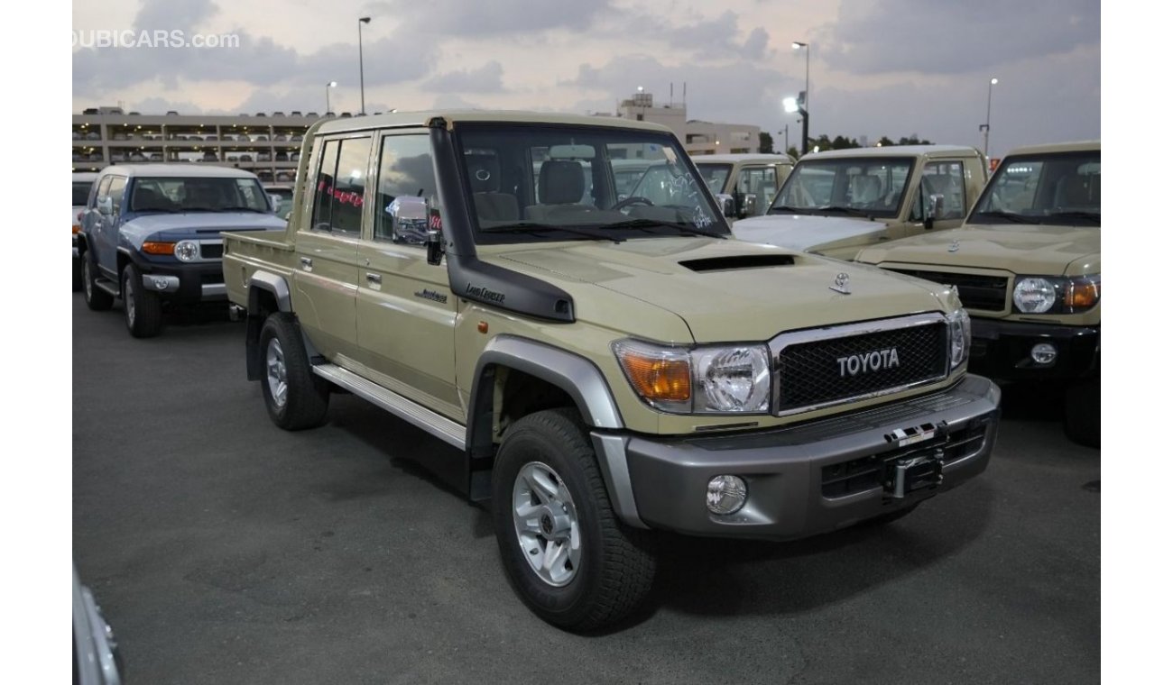 تويوتا لاند كروزر بيك آب Land Cruiser Pickup Double Cabin pickup 4.5L DIESEL V8 4WD Full Option 2023