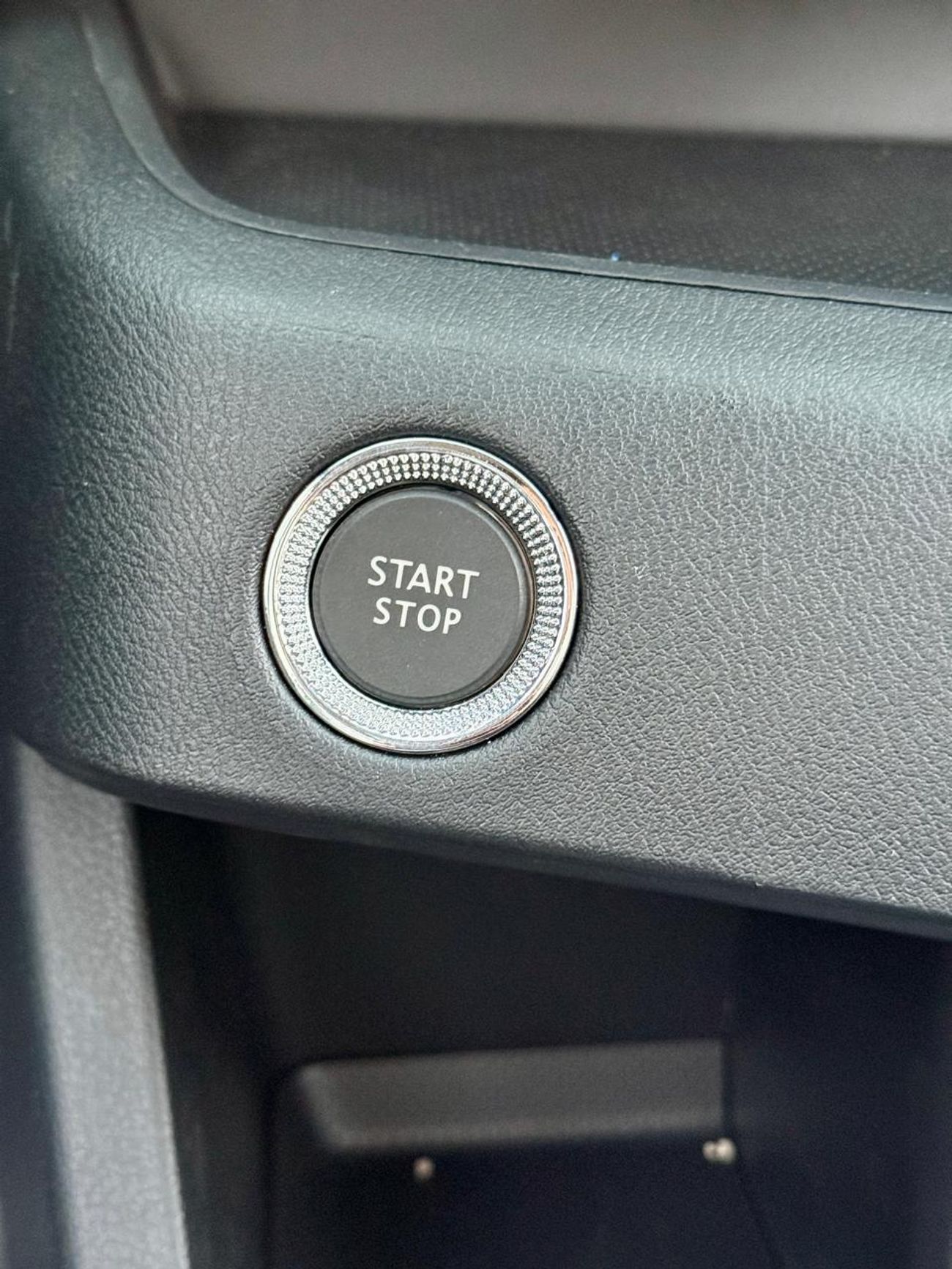 نيسان ماغنيت Nissan Magnite Acenta 1.0L Turbo Petrol Automatic