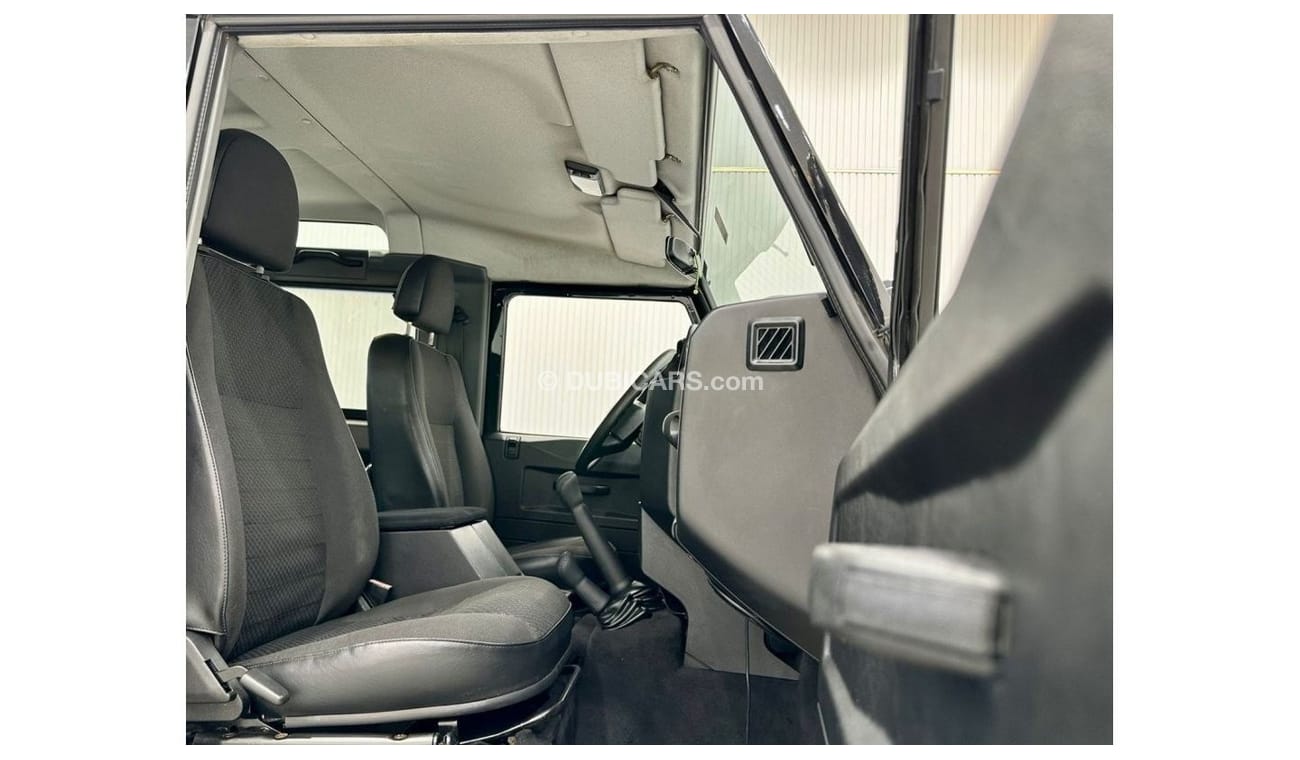 Land Rover Defender 2009 Land Rover Defender 90, Manual Transmission, Service History, GCC