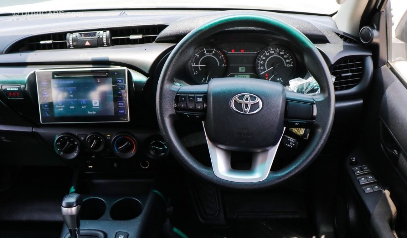 Toyota Hilux Right hand drive diesel manual sports design SR5 2.8 D4D