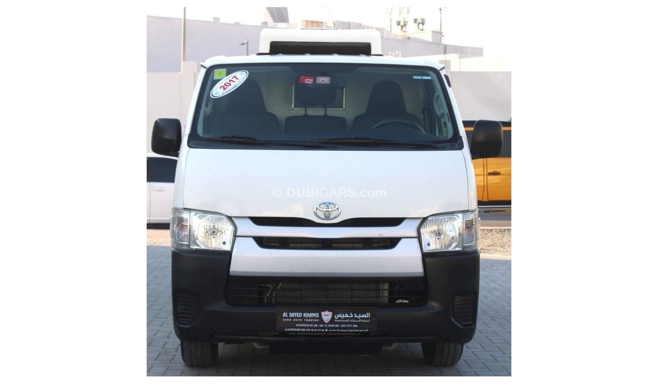 تويوتا هاياس تويوتا هايس 2017 خليجي ثلاجة  بحالة ممتازة بدون حوادث