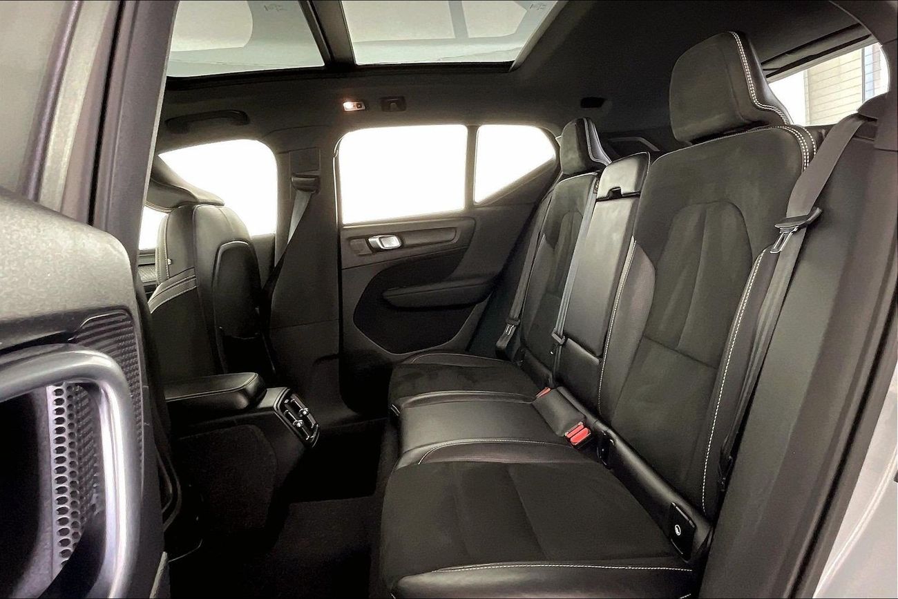 فولفو XC 40 T5 R Design | شامل الضمان | 0 ﺪﻔﻋﺓ ﺃﻮﻟﻯ