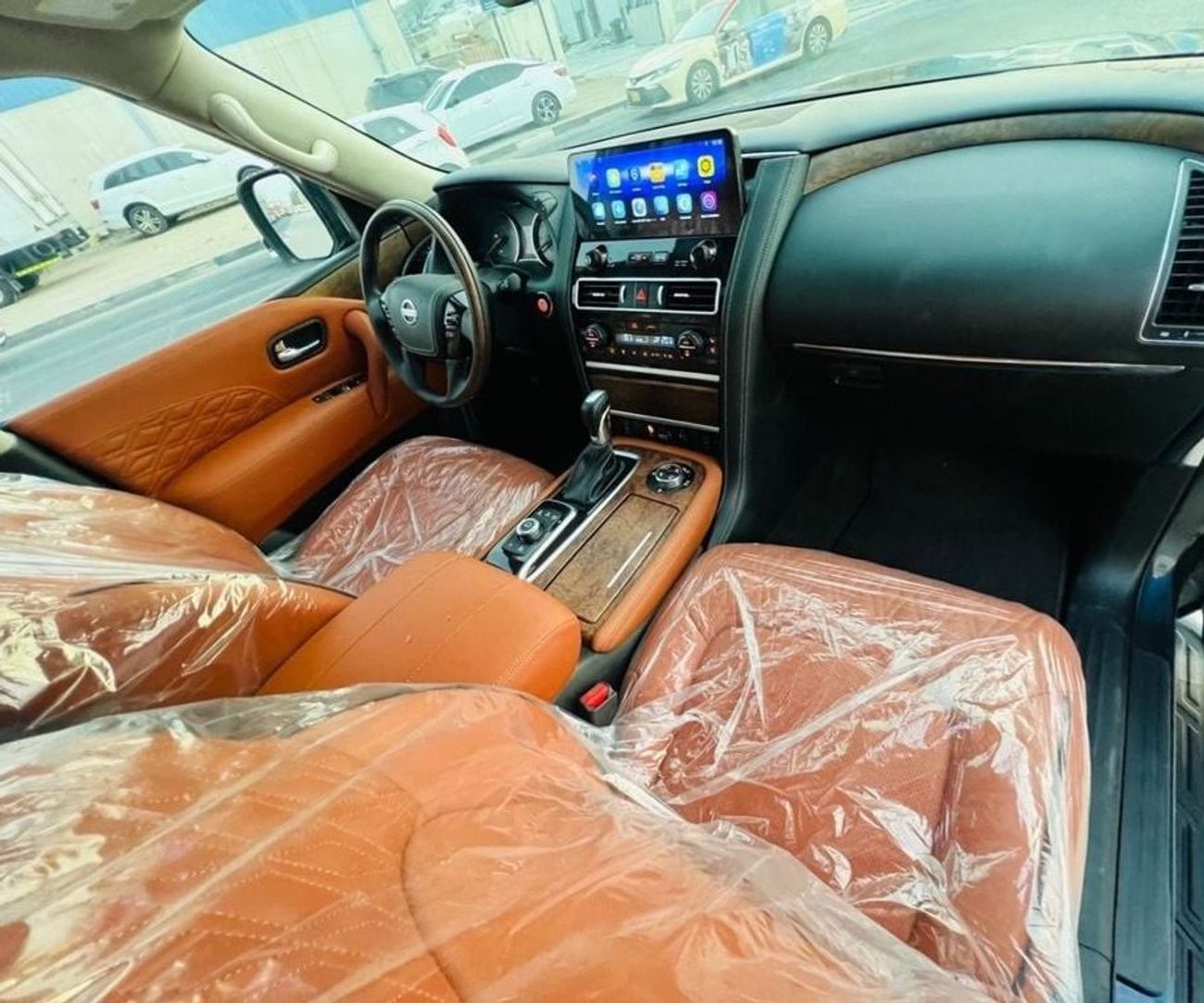 Nissan Armada V8 bid engine AWD