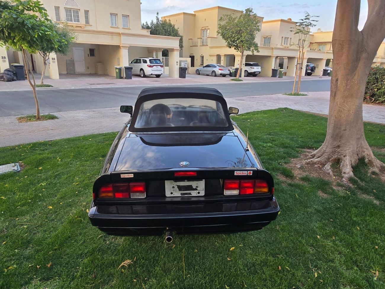 ألفا روميو سبايدر ALFA ROMEO SPIDER VELOCE INJECTION CONVORTEBLE