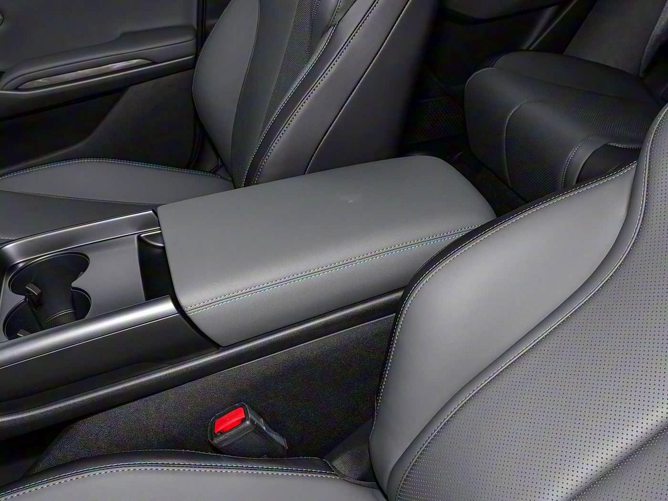 بي واي دي كين ال دي ام-اي BYD Qin L 2025 DM-i 128KM Leading Edition 2025 MODEL