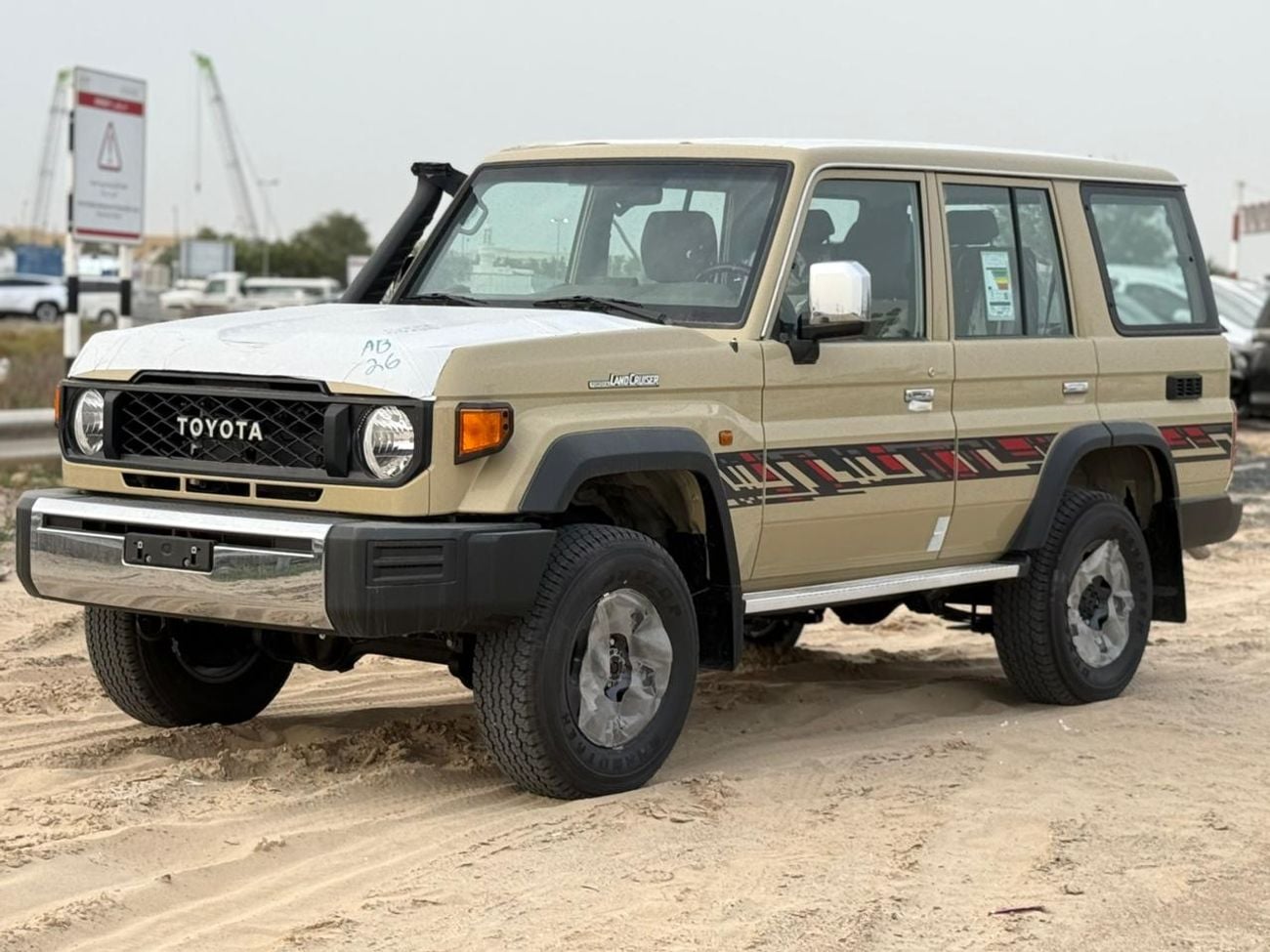 Toyota Land Cruiser 70 4.0L MID OPTION MANUAL WITH COOLING BOX