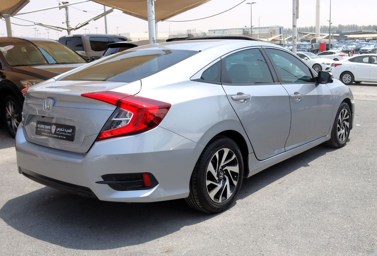 Honda Civic DX ACCIDENTS FREE - GCC - SUNROOF - PERFECT CONDITION INSIDE OUT