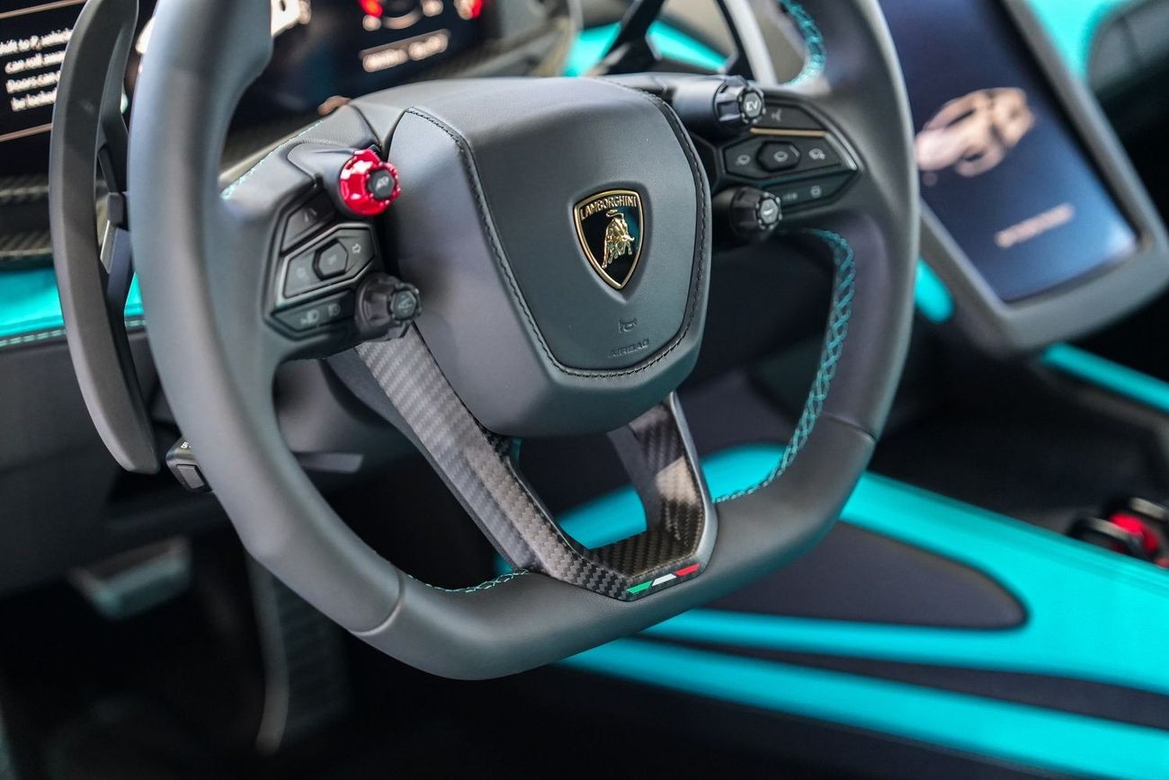 Lamborghini Revuelto 6.5L V12 Hybrid