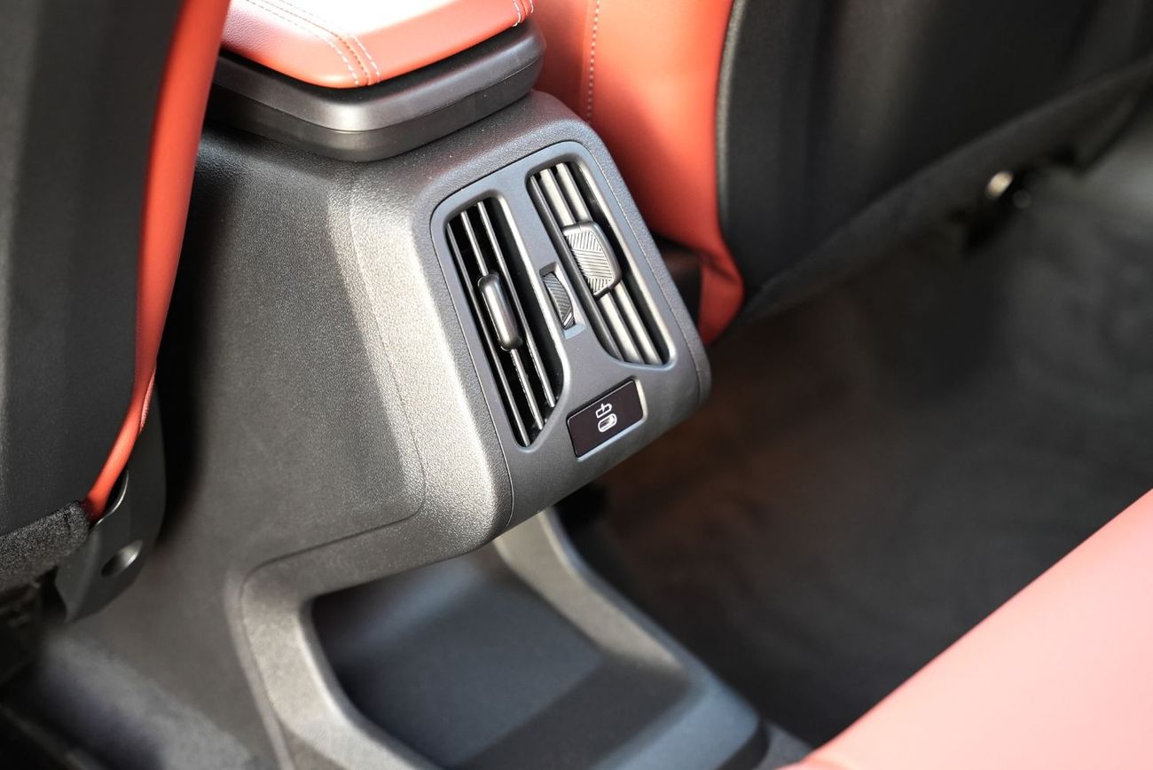 بي أم دبليو X2 2026 BMW X2 S-Drive 25i M 2.0T FWD 0Km